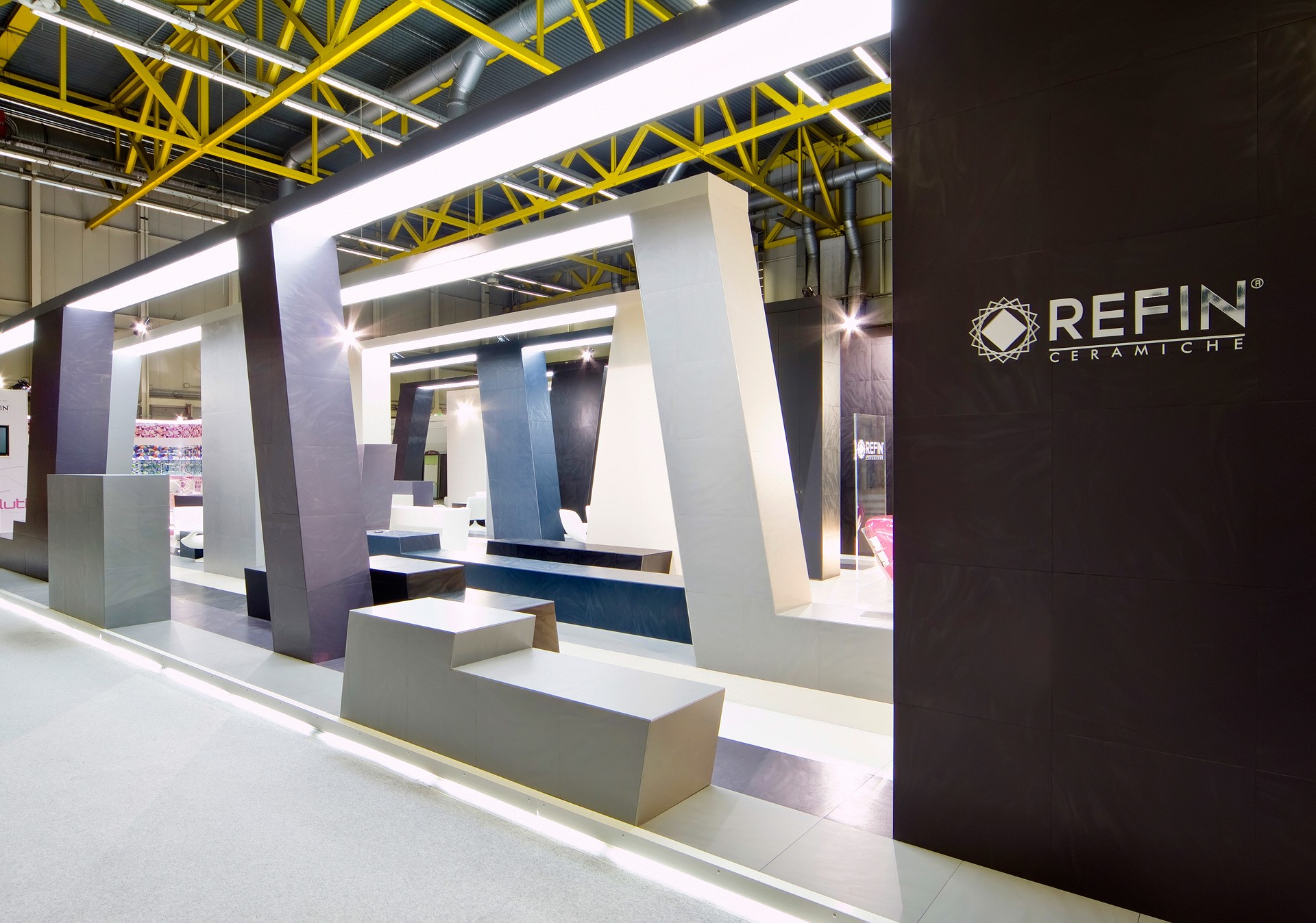 R+Evolution Booth for Refin Ceramiche